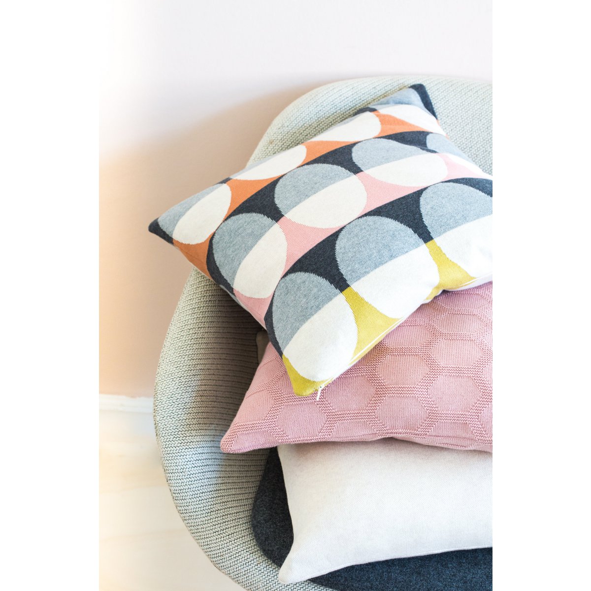 Olivia Pillow Peach, Soft Jacquard gebreide katoen