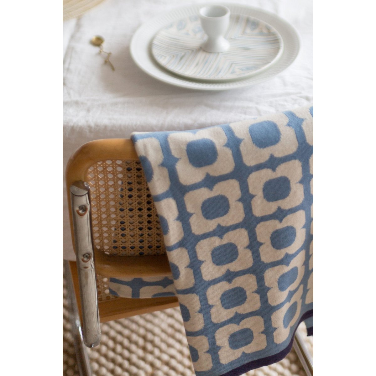 Doris blanket blue, soft jacquard knitted cotton