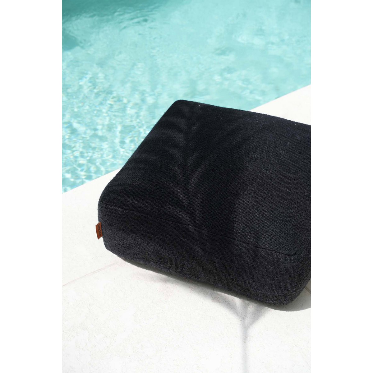 The comfortable pouf - Black
