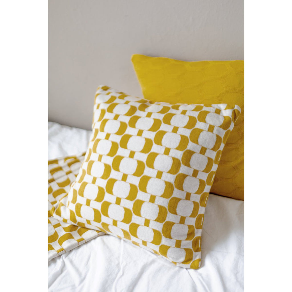 Edith kussen-cover lichtolive, zacht jacquard gebreide katoen