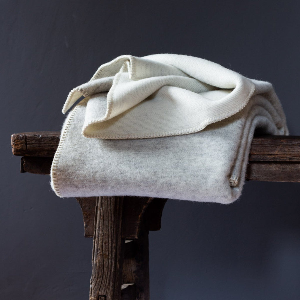 Woolen bed blanket GREY PURPLE