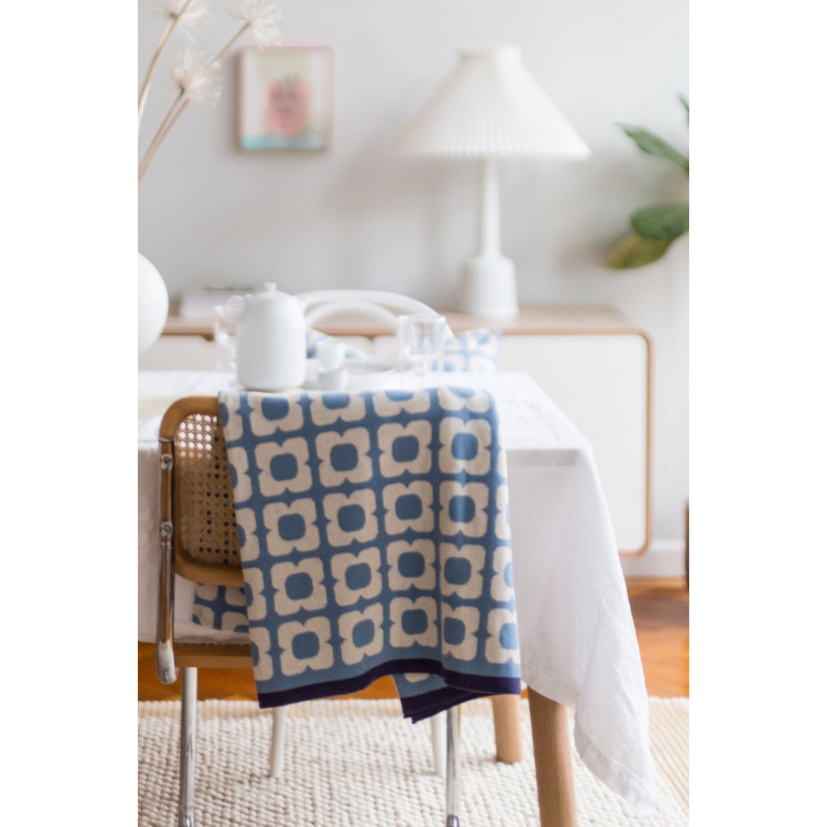 Doris blanket blue, soft jacquard knitted cotton