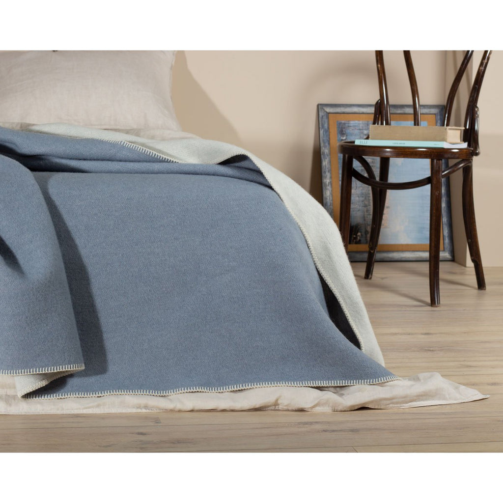 Woolen bed blanket BLUE FOG