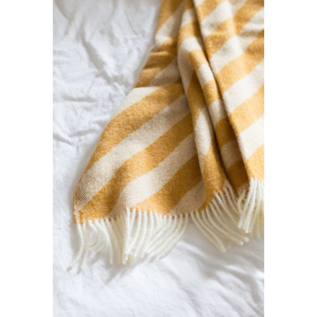 Filip Gele lichtgewicht deken van puur Noorse wol