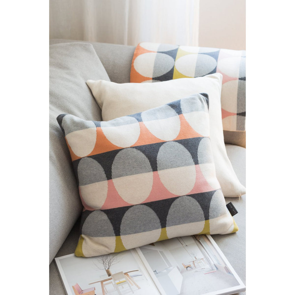 Olivia Pillow Peach, Soft Jacquard gebreide katoen