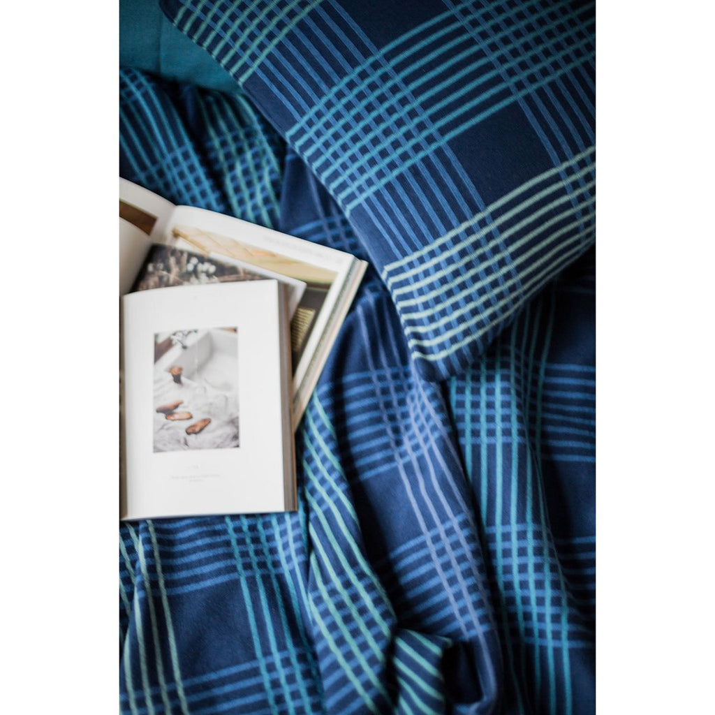 Ruth Blanket Blue, soft jacquard knitted cotton