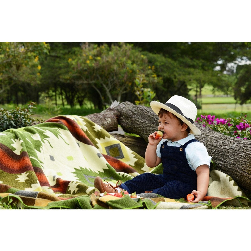 Ecuadorian alpaca blanket | indigenous blanket | Quilotoa green