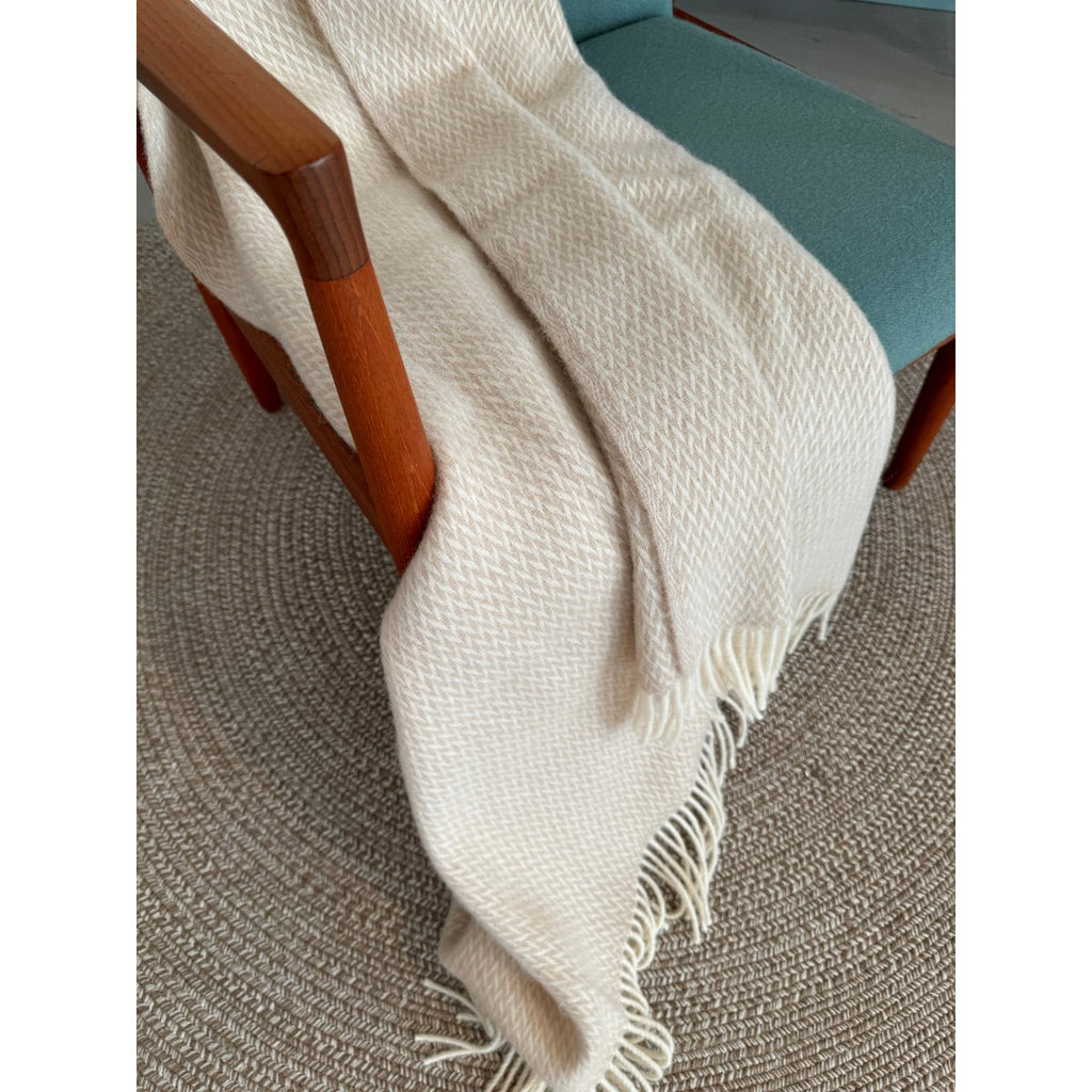 Fanny wollen deken creme, zacht lichtgewicht pure Noorse woldeken