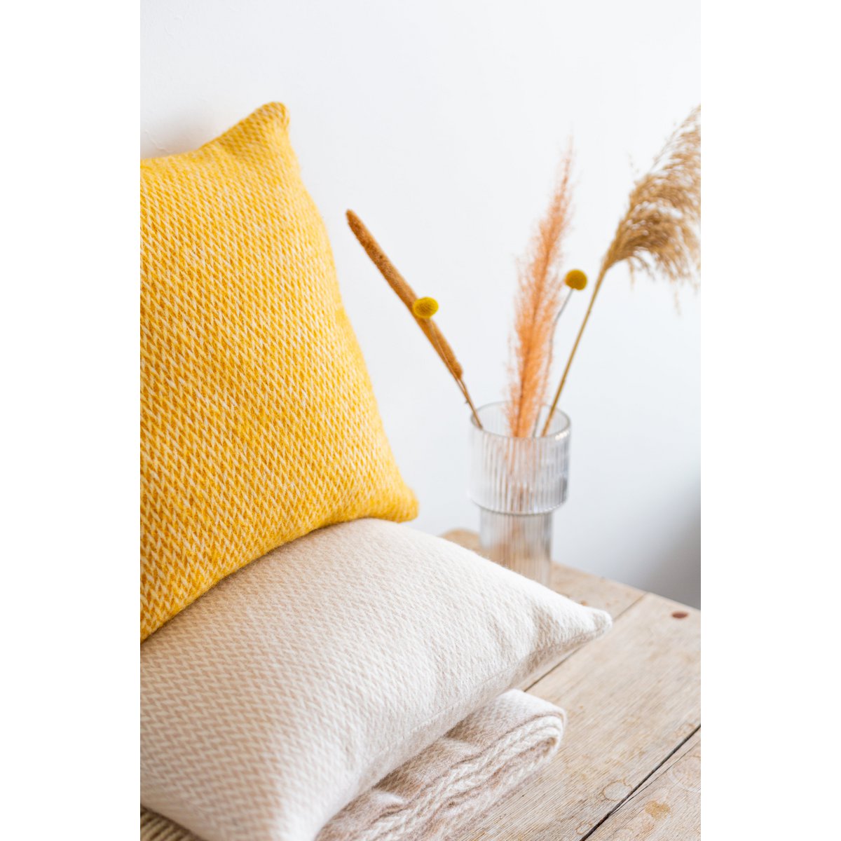 Fanny wollen kussenhoes,  geel